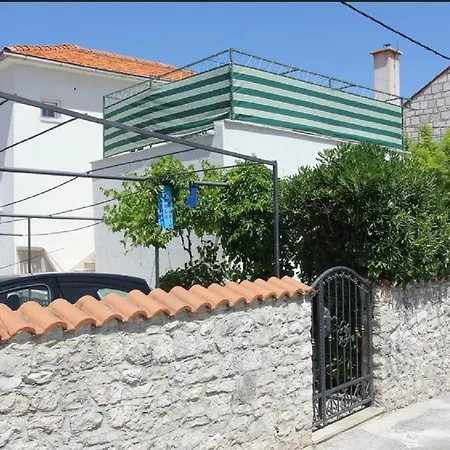 Adel - 70 M From Beach * Supetar