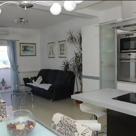 Apartment Adel - 70 M From Beach *