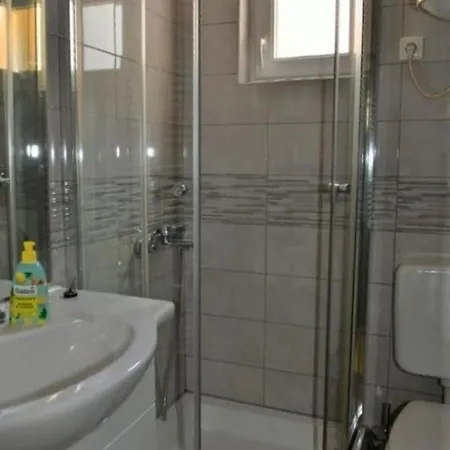Adel - 70 M From Beach Apartment *